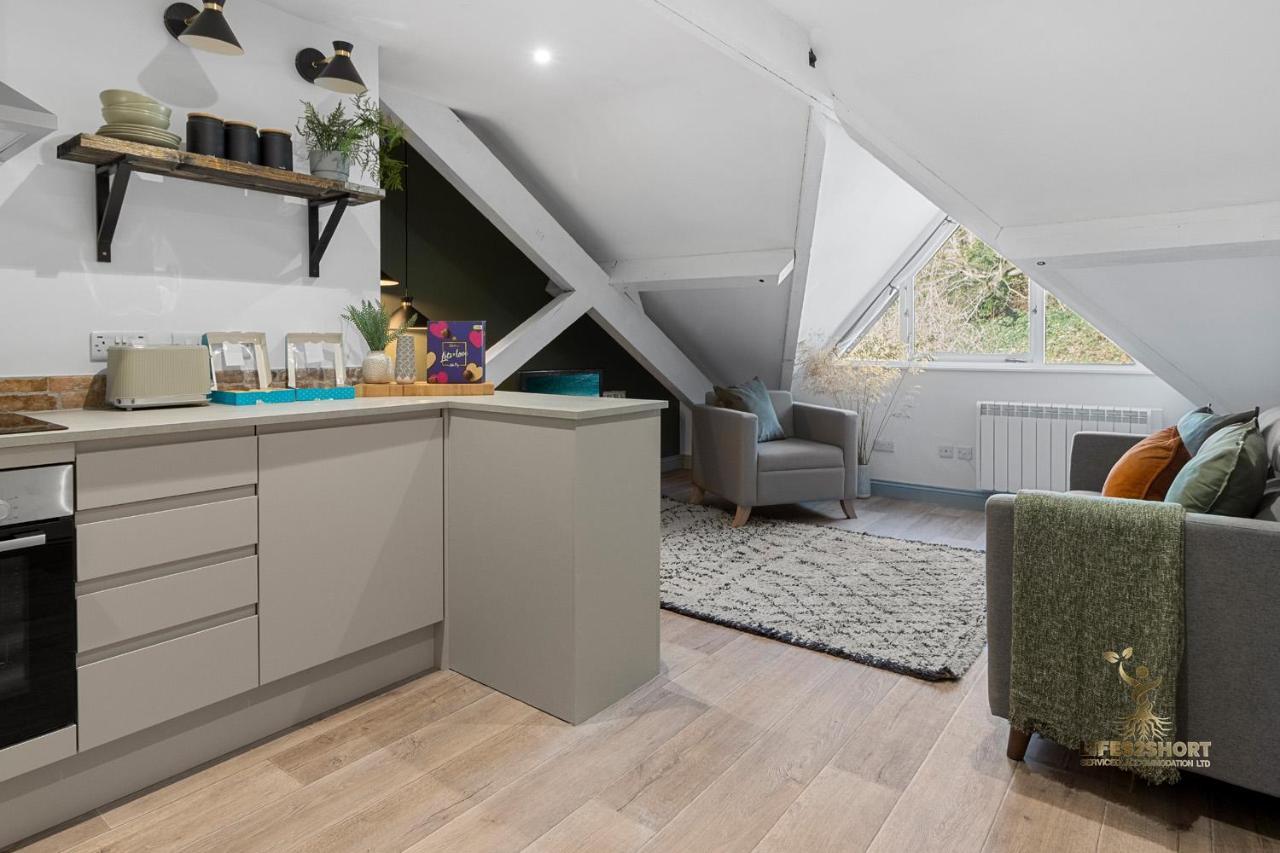 Luxe Courtyard Apartment For 4 Near Exeter City Centre Luaran gambar