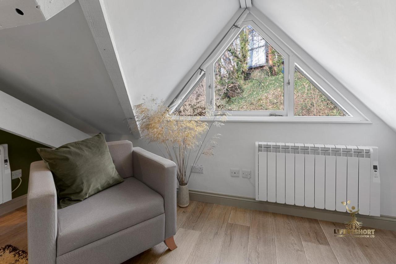 Luxe Courtyard Apartment For 4 Near Exeter City Centre Luaran gambar