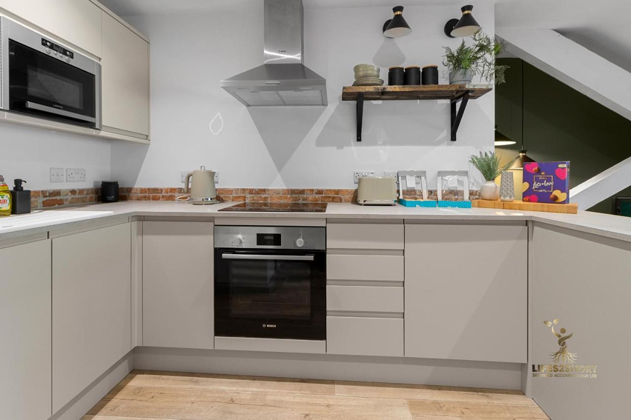 Luxe Courtyard Apartment For 4 Near Exeter City Centre Luaran gambar