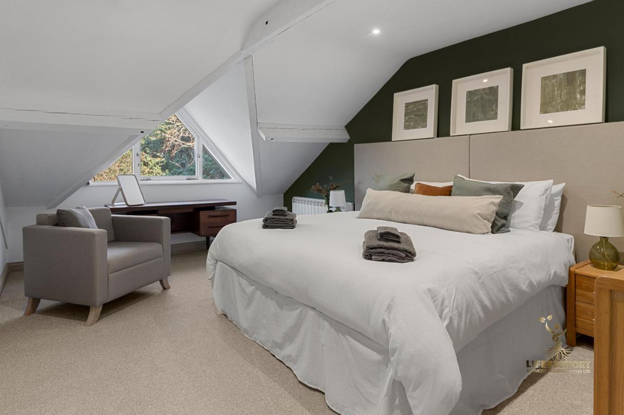 Luxe Courtyard Apartment For 4 Near Exeter City Centre Luaran gambar