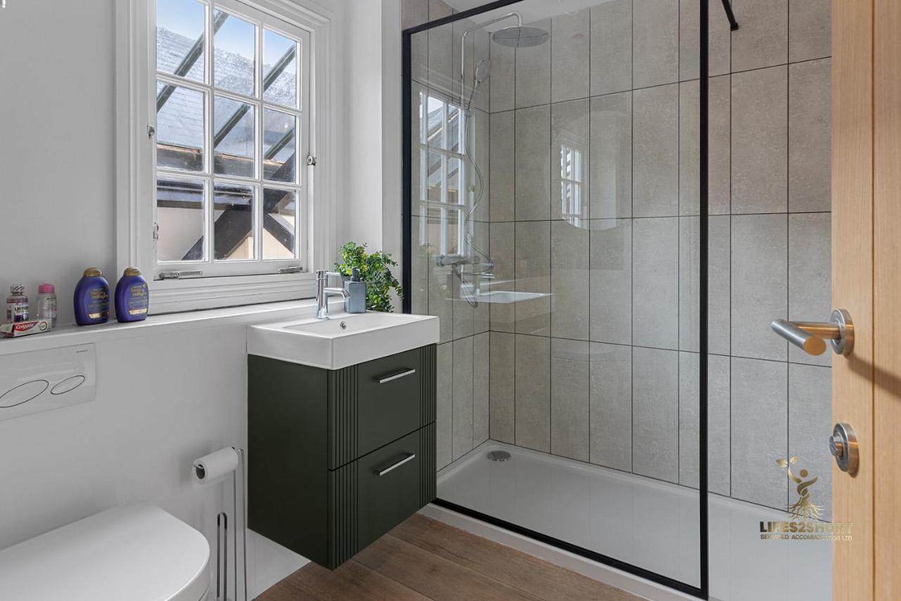 Luxe Courtyard Apartment For 4 Near Exeter City Centre Luaran gambar