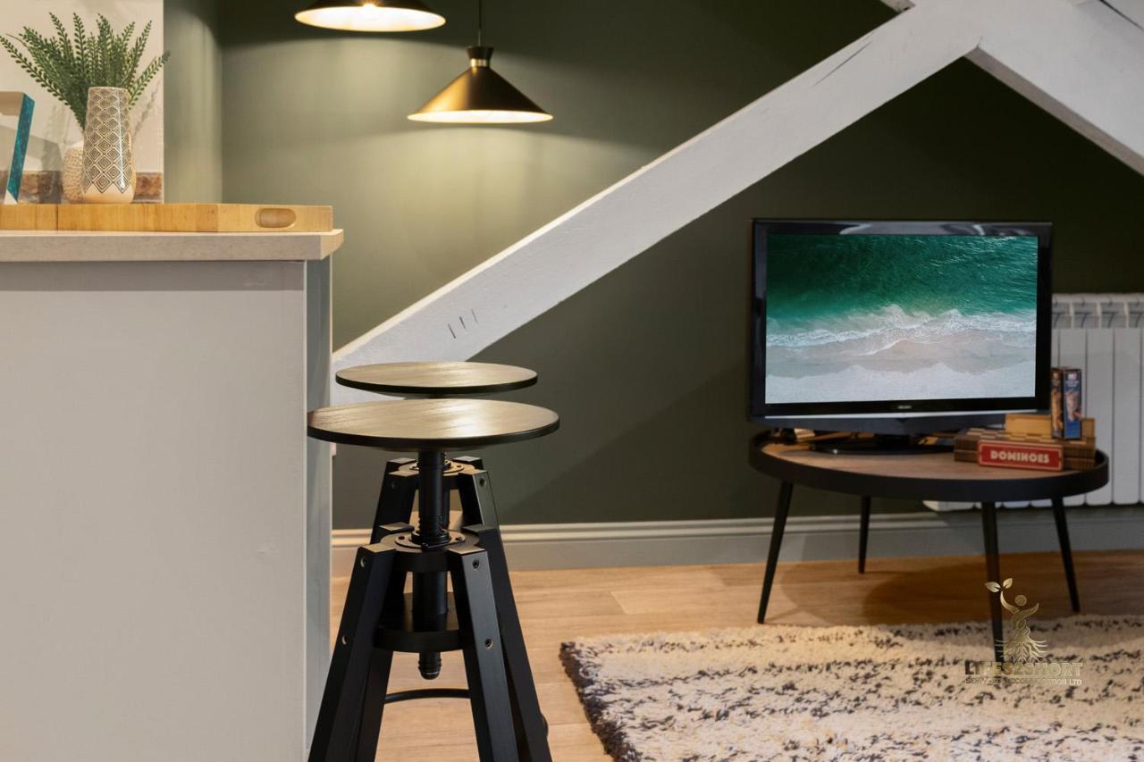 Luxe Courtyard Apartment For 4 Near Exeter City Centre Luaran gambar