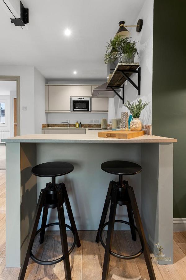 Luxe Courtyard Apartment For 4 Near Exeter City Centre Luaran gambar